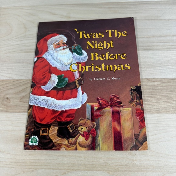 Set of 4 Christmas-Themed Children's Books in EUC - Picture 8 of 14